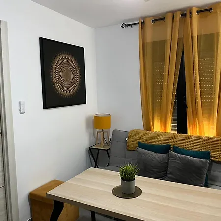 Апартаменты Sunny Holiday Terrace
